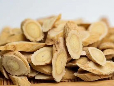 黄芪能快速增强人体抵抗力！但只有这种人能用，快看你适不适合~